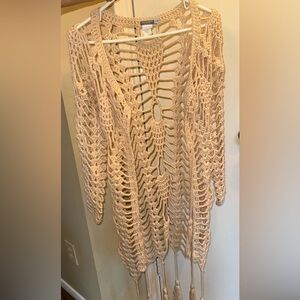 See clip 😍 Earthbound Cream Knit Crochet Duster size Small / M.